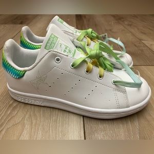 Adidas Tinkerbell x Stan Smith sneakers